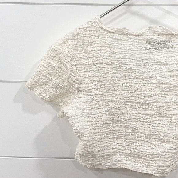 Urban Outfitters Off-White Wrinkle Crop Top Size Medium - Picture 6 of 9